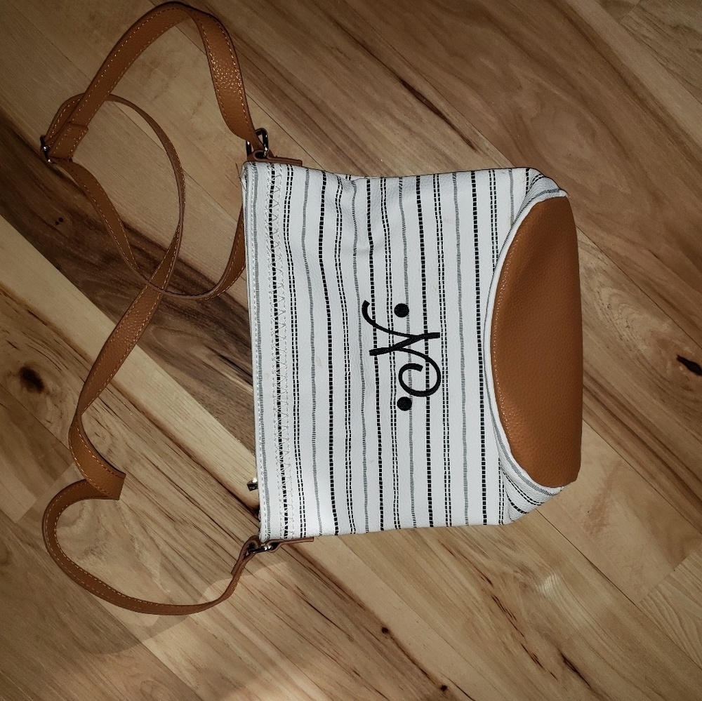 Cafe crossbody